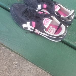 Shoes assics 7 women